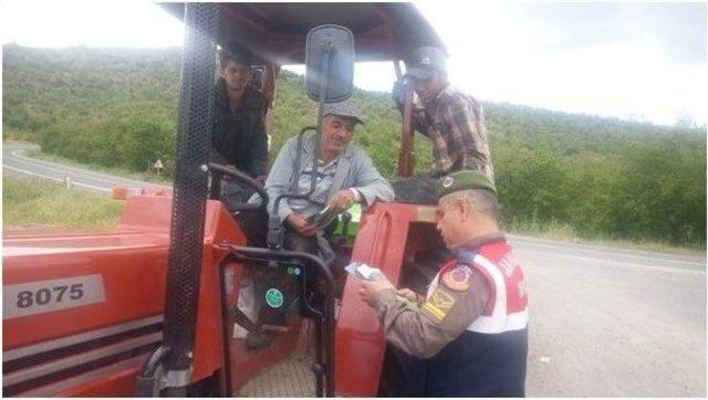 Malatya İl Jandarma Komutanlığı’ndan ’trafik Haftası’ Etkinliği