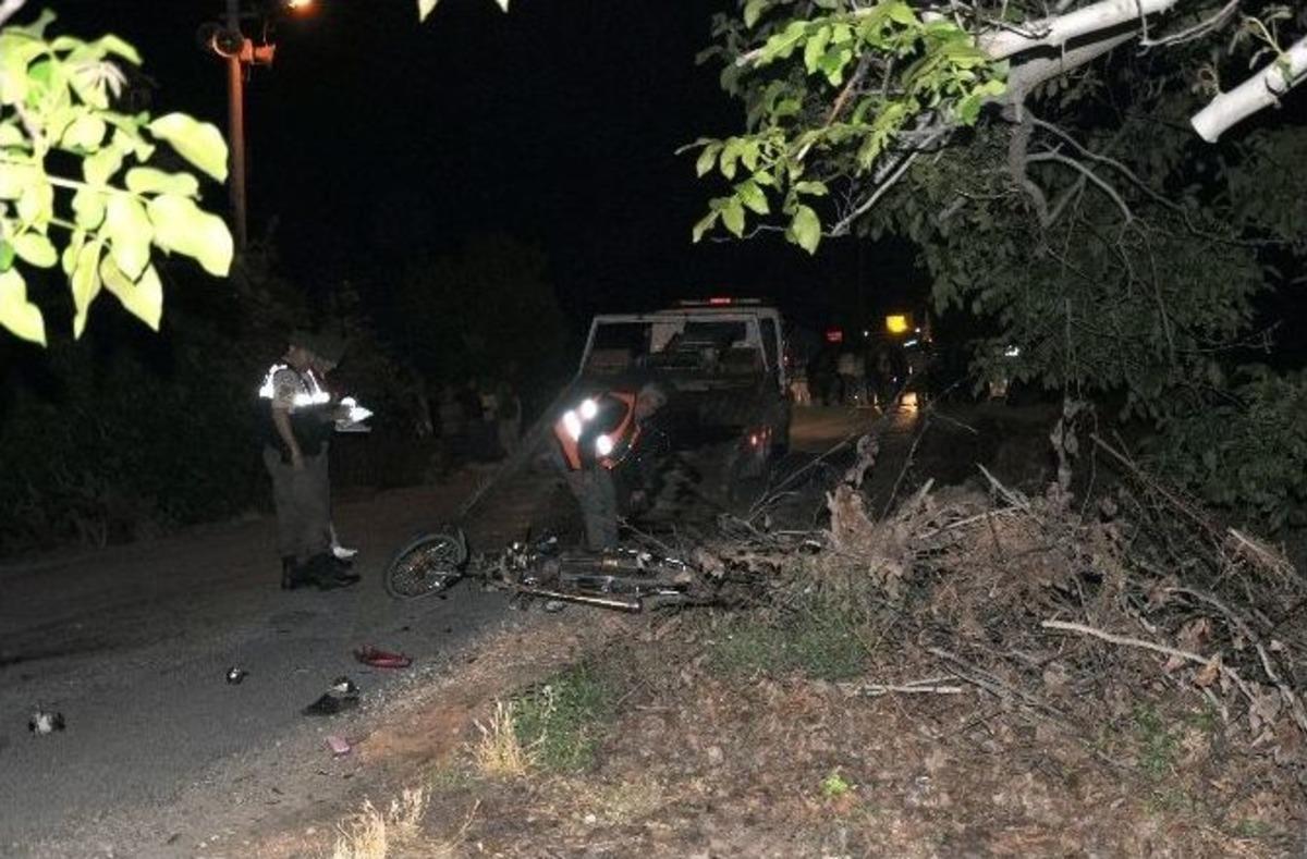 Mersin&rsquo;de Trafik Kazaları: 2 &Ouml;l&uuml;, 11 Yaralı