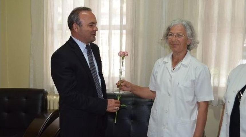 Burhaniye&rsquo;de Hemşireler G&uuml;n&uuml; Coşkusu