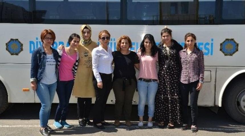 Diyarbakır’da Kadın Otobüs Şoförü Sayısı Artacak
