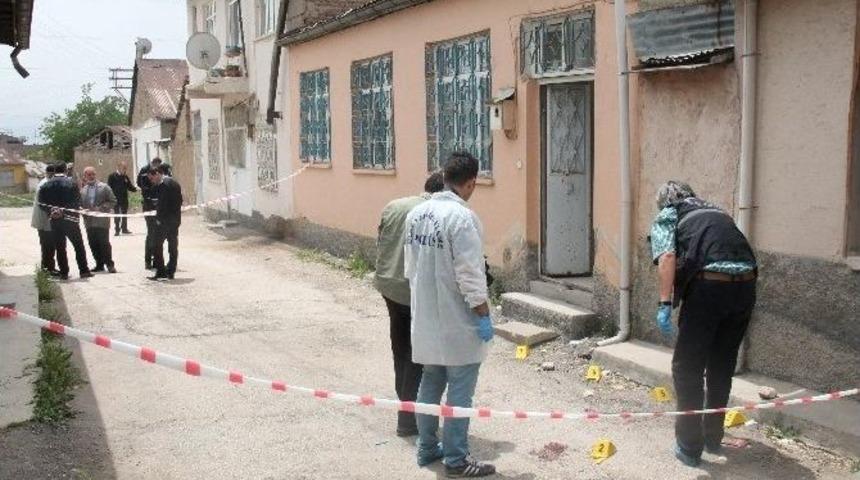 İntikam İ&ccedil;in 2 &Ccedil;ocuğu Vurdu