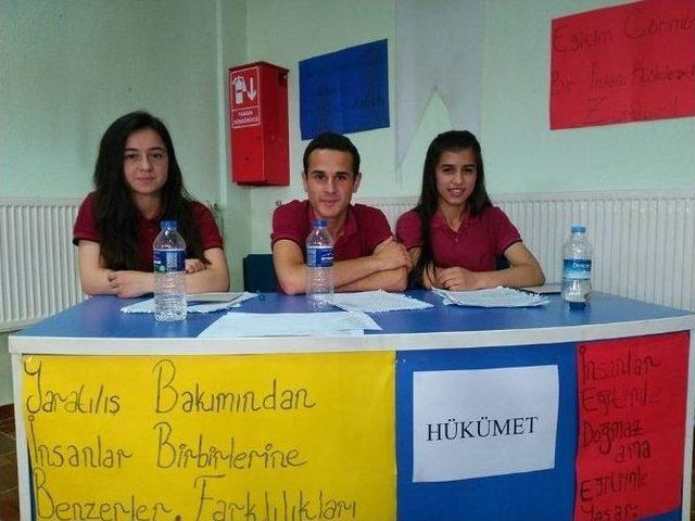 Hisarcık Anadolu Lisesi’nde Münazara Turnuvası