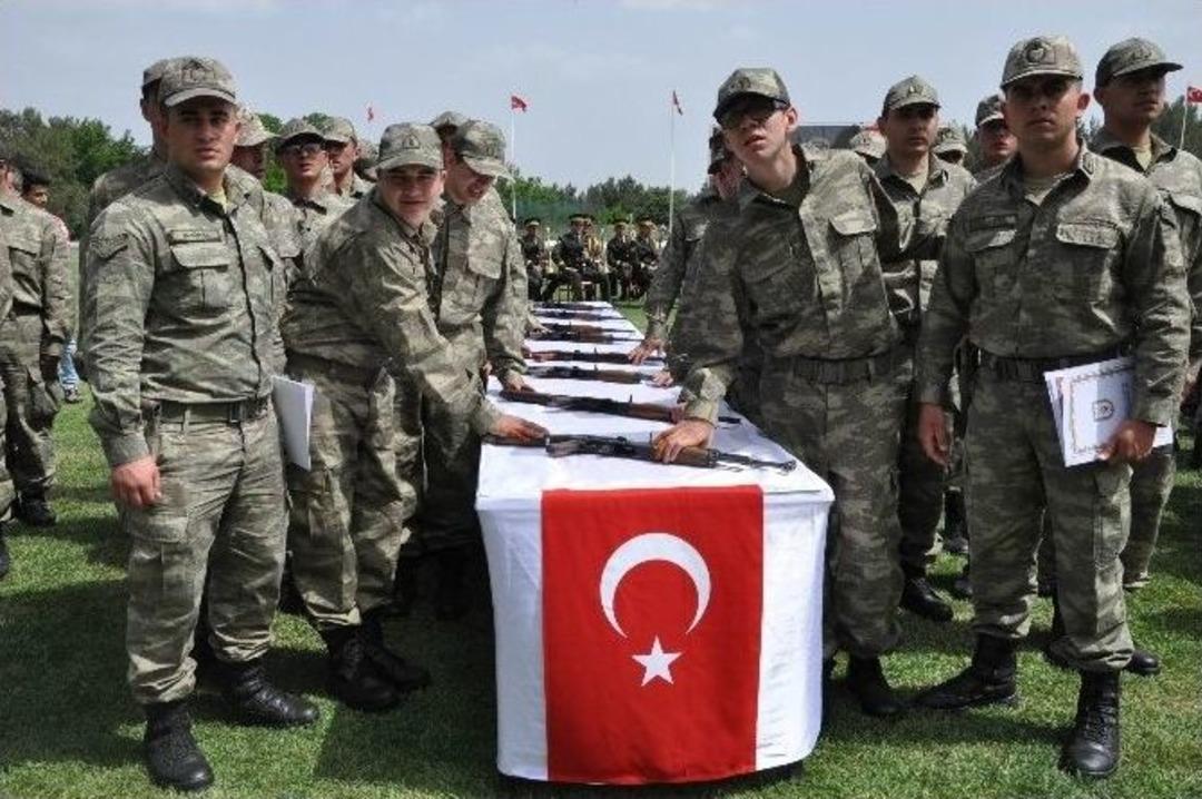 Engelliler Asker Oldu, Aileleri G&ouml;zyaşı D&ouml;kt&uuml;