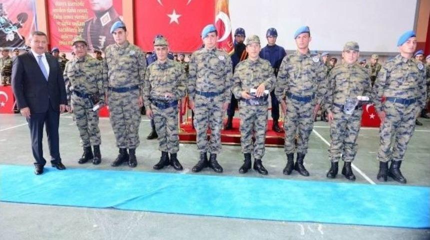 &Ccedil;akı Gibi Asker Oldular