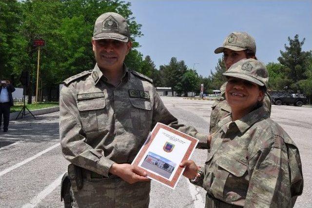 Batman&rsquo;da 25 Engelli Temsili Askerlik Yaptı 3