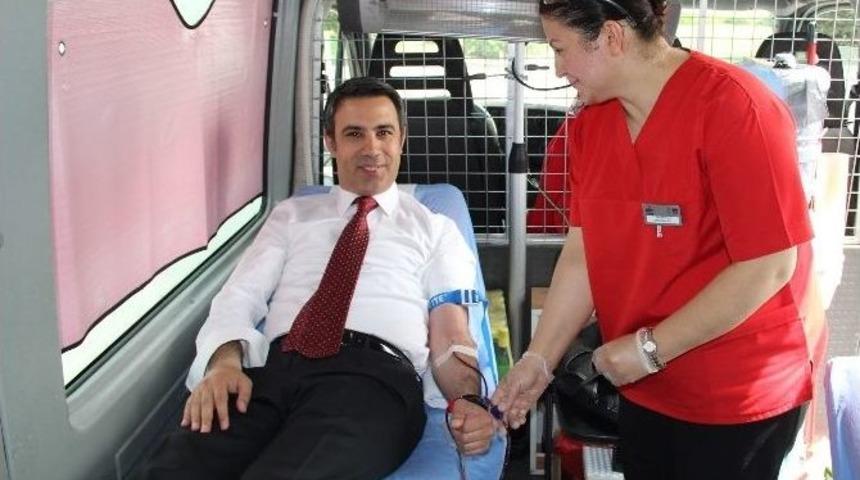 Kılı&ccedil;daroğlu&rsquo;na &ldquo;kanlı&rdquo; G&ouml;nderme