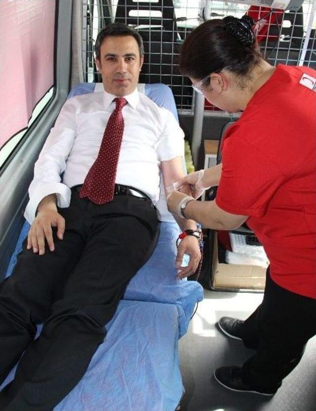 Kılı&ccedil;daroğlu&rsquo;na &ldquo;kanlı&rdquo; G&ouml;nderme 1