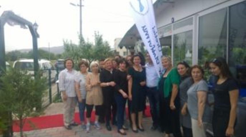 &Uuml;retici Kadınlar Bir Araya Geldi