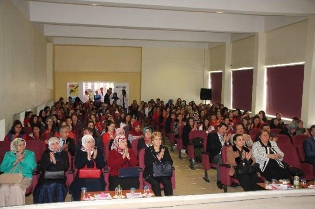 Bilecik Hayme Ana Mesleki Ve Teknik Anadolu Lisesi &Ouml;ğrencilerinden Anneler G&uuml;n&uuml; Programı