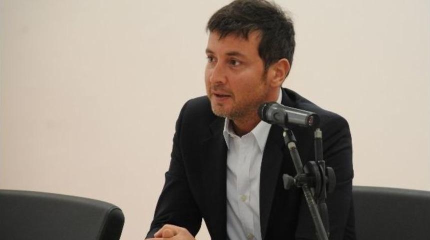 Anadolu &Uuml;niversitesi İletişim Sanatları At&ouml;lyesi&rsquo;nden &lsquo;ersin D&uuml;zen&rsquo; S&ouml;yleşisi