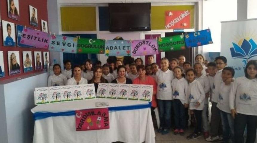 Minik Yazarlar Kitaplarını Tanıttı