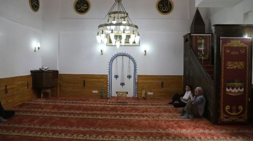 400 Yıllık Mescit Yeniden İbadete A&ccedil;ıldı