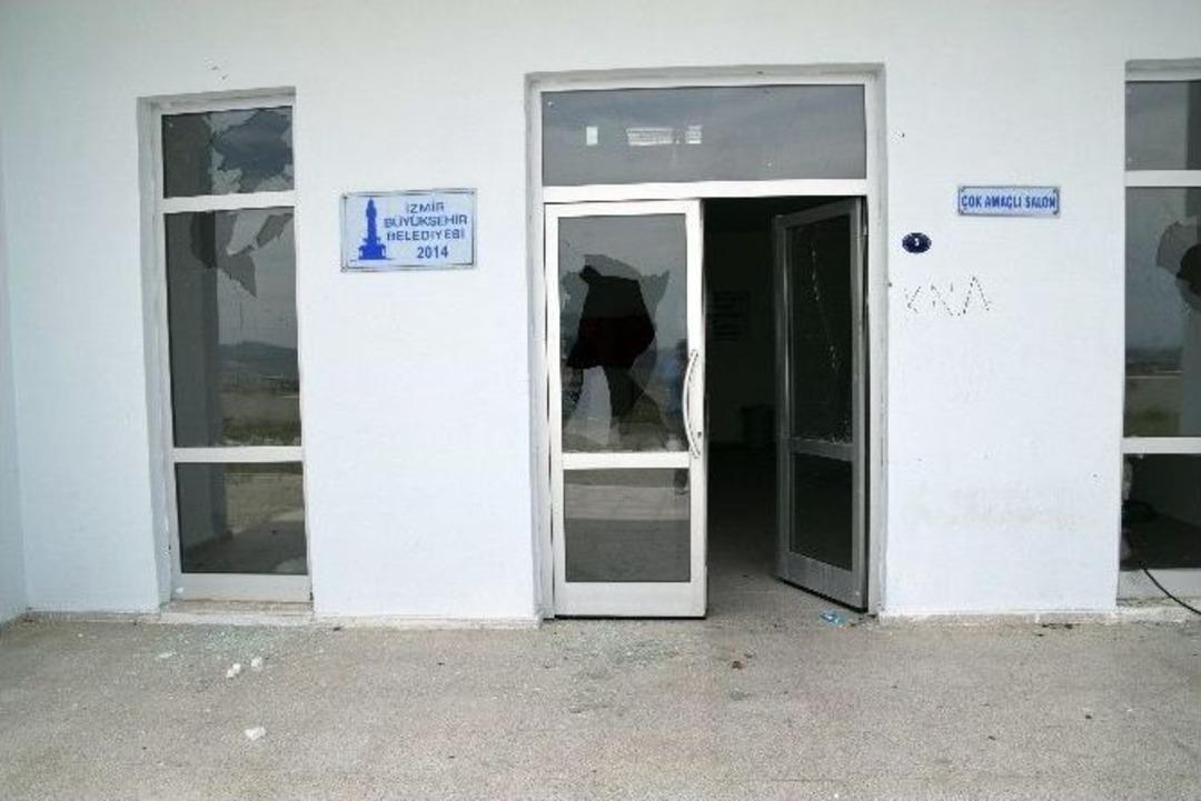 Milyonluk Salonda &rsquo;milli Servete Yazık&rsquo; Dedirten G&ouml;r&uuml;nt&uuml;