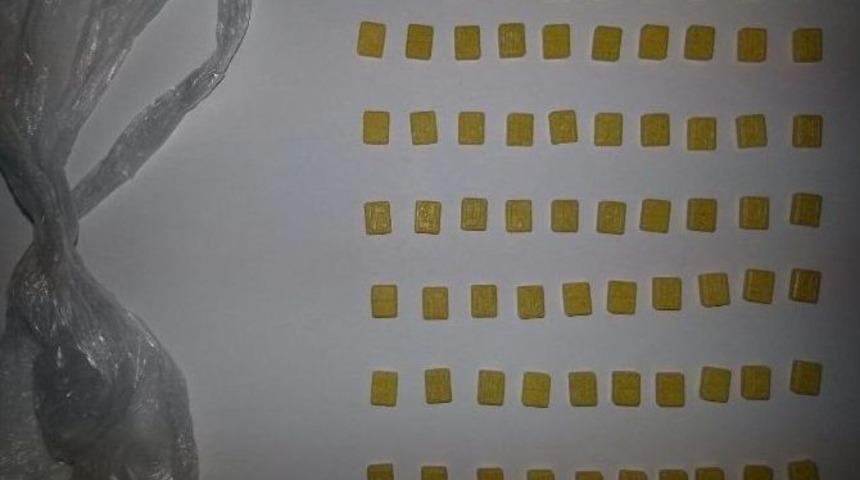 Ş&uuml;pheli Ara&ccedil;tan Uyuşturucu &Ccedil;ıktı