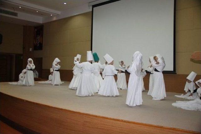 Kur&rsquo;an Kursu &Ouml;ğrencilerinden Yılsonu G&ouml;sterisi 2