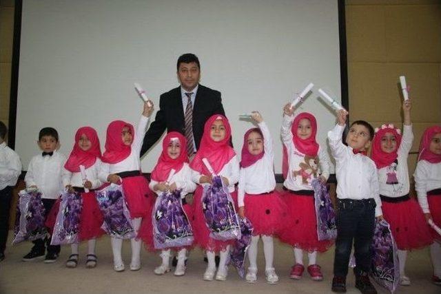 Kur&rsquo;an Kursu &Ouml;ğrencilerinden Yılsonu G&ouml;sterisi 3