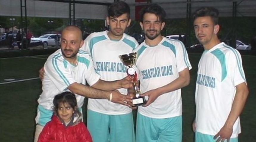 Halı Saha Futbol Turnuvası Kupası Sahibini Buldu