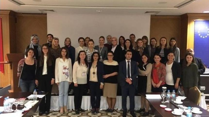 Kadına Şiddetle M&uuml;cadele &Ccedil;alıştayı Yapıldı