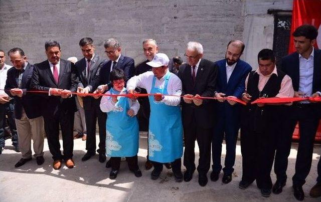 Üsküdarlılar Ab-ı Hayat Sebili’ne Kavuştu