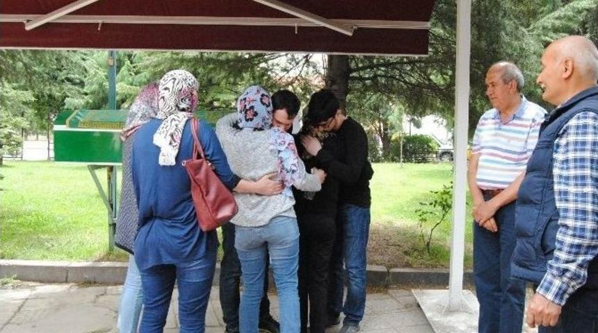 Fedakar Şeker İş&ccedil;isi G&ouml;zyaşlarıyla Uğurlandı