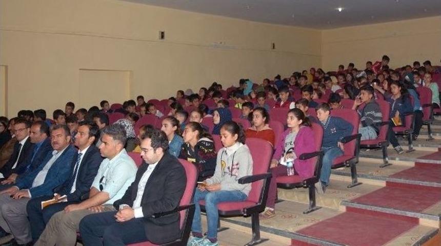 Fesih Vural &Ccedil;ataklı &Ouml;ğrencilerle Buluştu