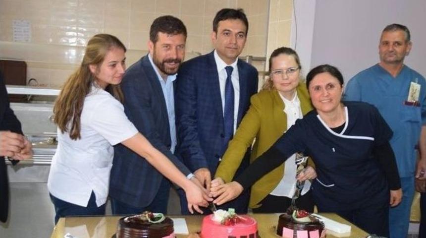 Sındırgı Devlet Hastanesi&rsquo;nde Hemşireler G&uuml;n&uuml; Kutlandı