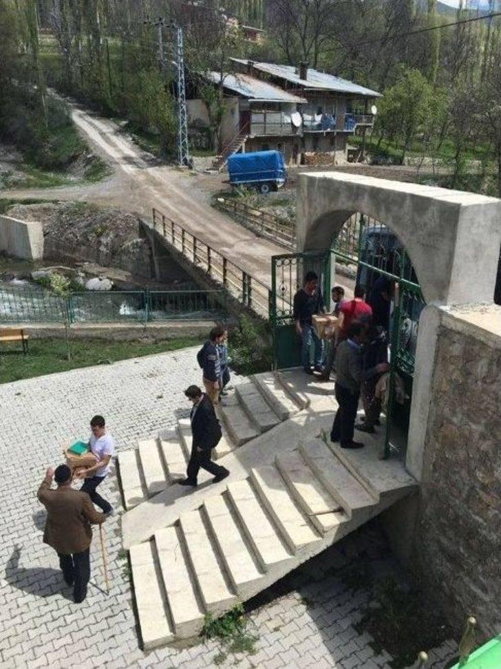 Bilgi Kulübü Kütüphane Kurmaya Devam Ediyor G2