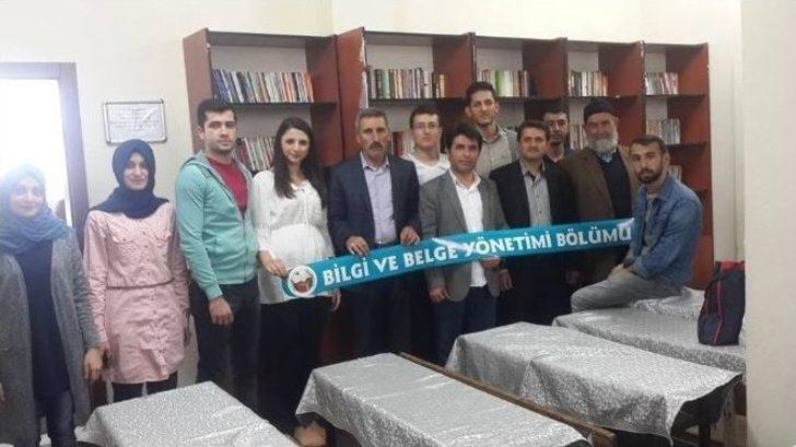 Bilgi Kulübü Kütüphane Kurmaya Devam Ediyor G3