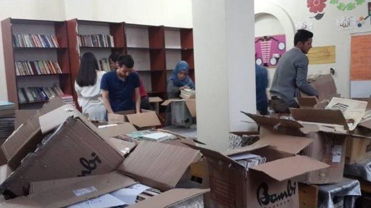Bilgi Kulübü Kütüphane Kurmaya Devam Ediyor G4