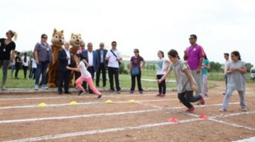 Spor Şenliklerinde Atletizm Coşkusu