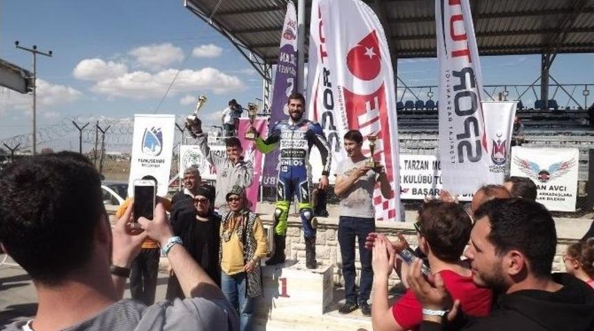 B&uuml;y&uuml;kşehirli Yarışcı, Konya&rsquo;da Lider