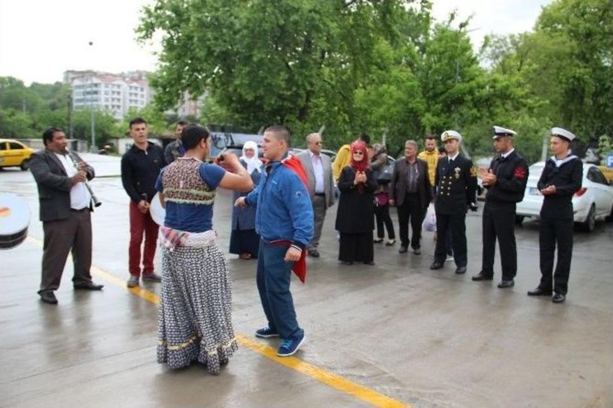 Engelliler, Davul Zurna İle Askere Uğurlandı