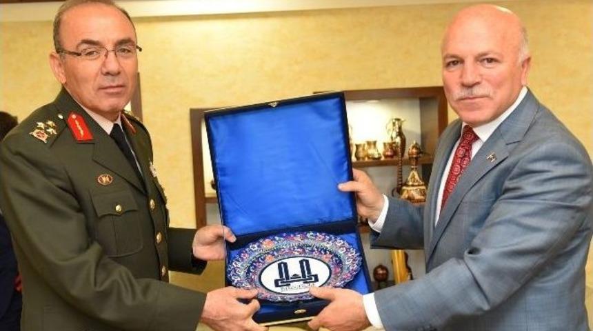 &Ouml;ngay Paşa Başkan Sekmen&rsquo;i Ziyaret Etti