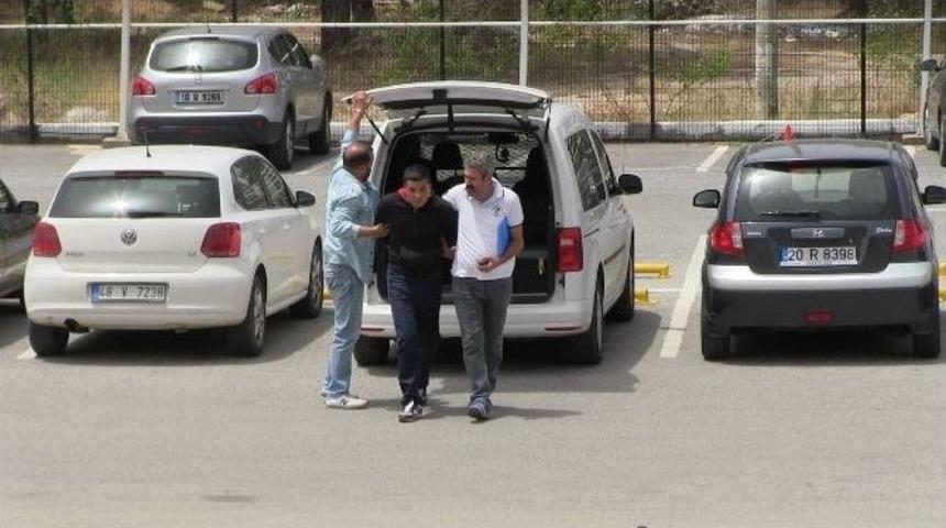 Asker Firarisi Kapka&ccedil;tan Yakalandı