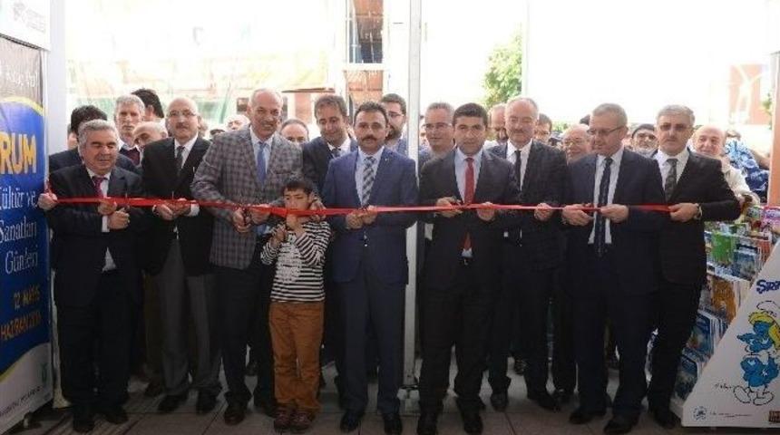 &Ccedil;orum Belediyesi 6. Kitap Fuarı A&ccedil;ıldı