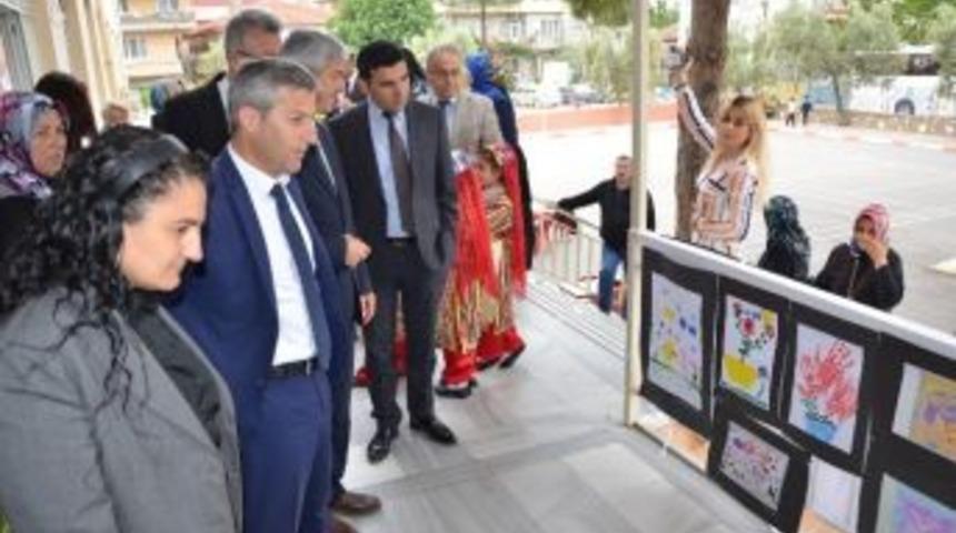 Minik &Ouml;ğrencilerin Sergi Heyecanı