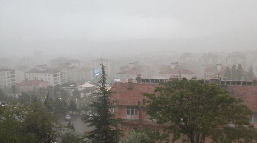 Elazığ&rsquo;da Sağanak Yağış