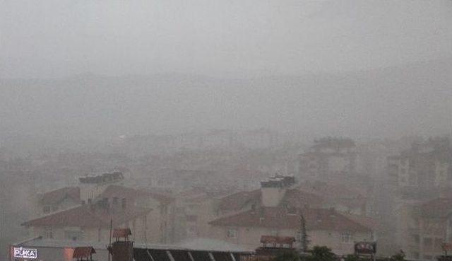 Elazığ&rsquo;da Sağanak Yağış 1