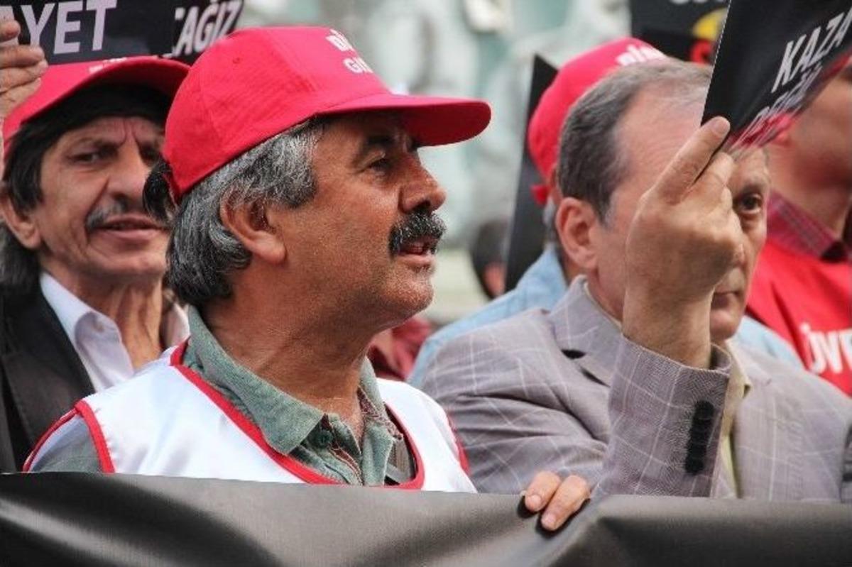 Soma&rsquo;da &Ouml;len Maden İş&ccedil;ileri Beyoğlu&rsquo;nda Anıldı