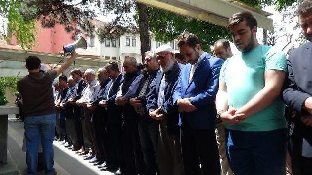 K&uuml;tahya Agd&rsquo;den Nizami İ&ccedil;in Gıyabi Cenaze Namazı 1