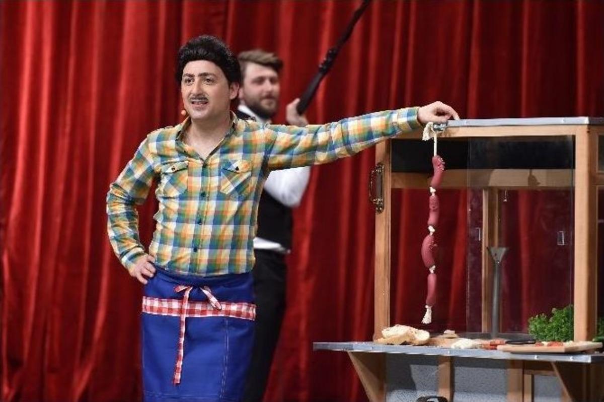 &rsquo;arkadaşım&rsquo; 300 Bin Seyirciyi Devirdi