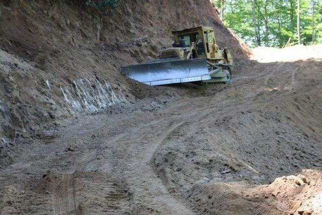 Düzce’de Orman Yolları Hızlı Bir Şekilde Tamamlanıyor