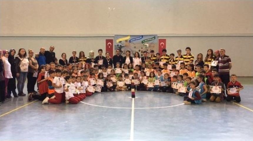 &Ccedil;ocuklar Hem Eğlendi Hem Yarıştı