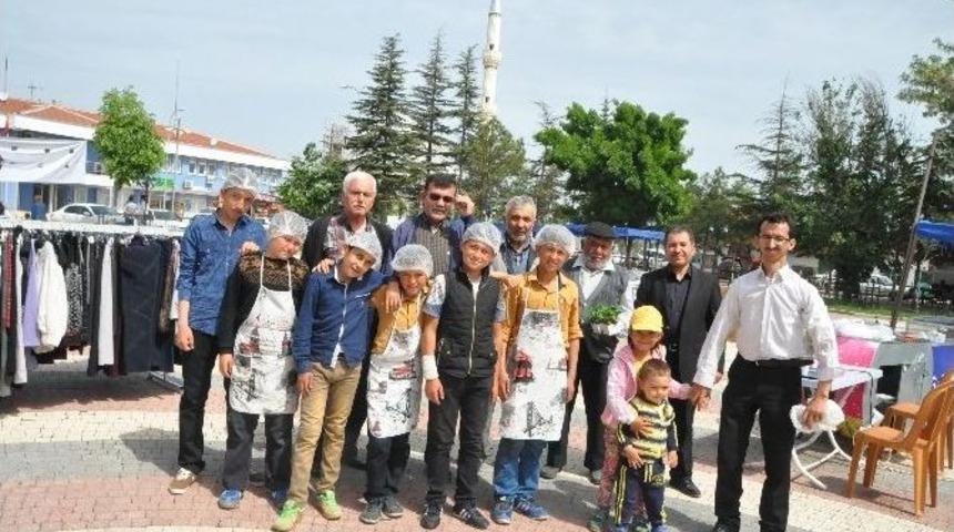 Bozan &Ouml;ğrenci Yurdu İ&ccedil;in Alpu&rsquo;da Kermes