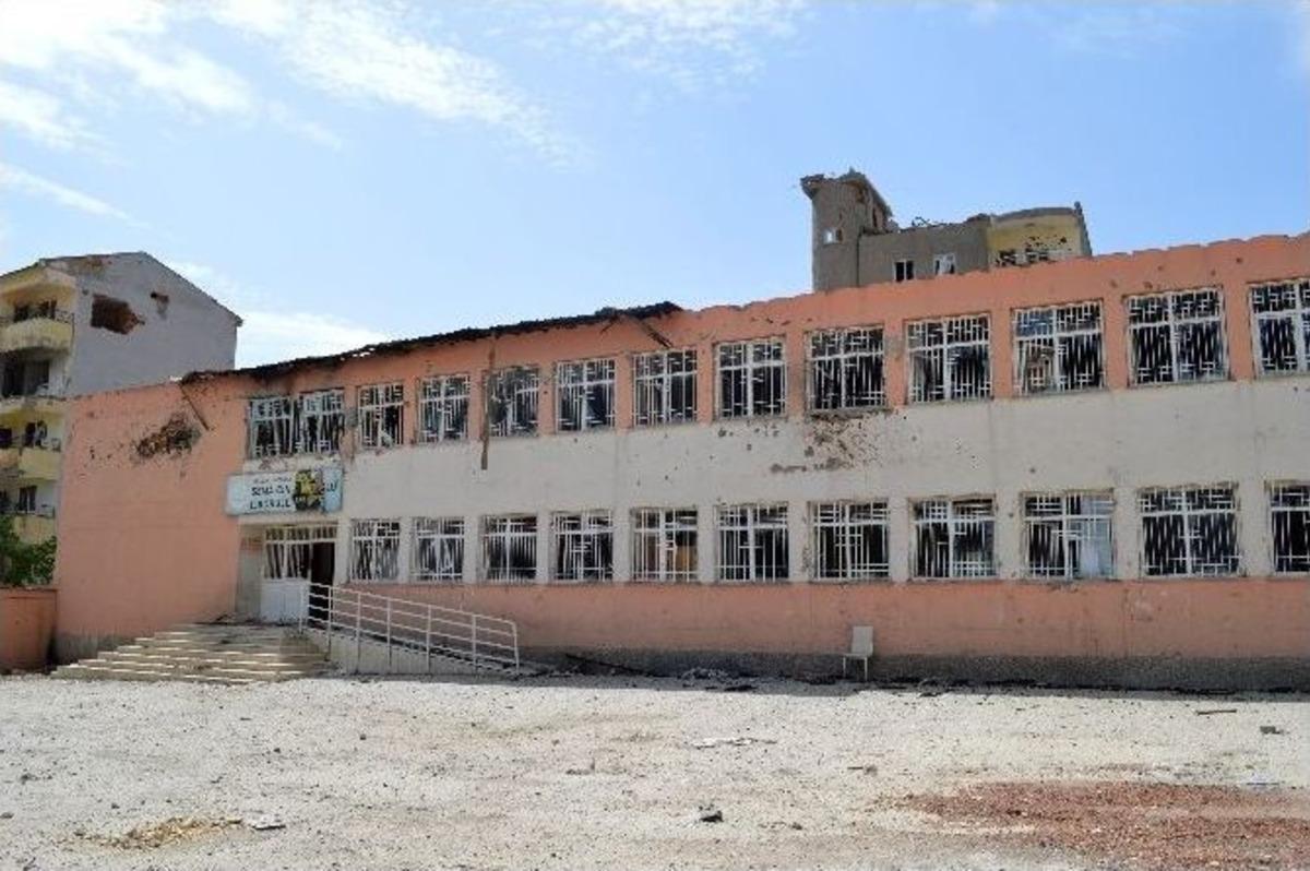 Ter&ouml;ristler Şırnak&rsquo;ı Yerle Bir Etti