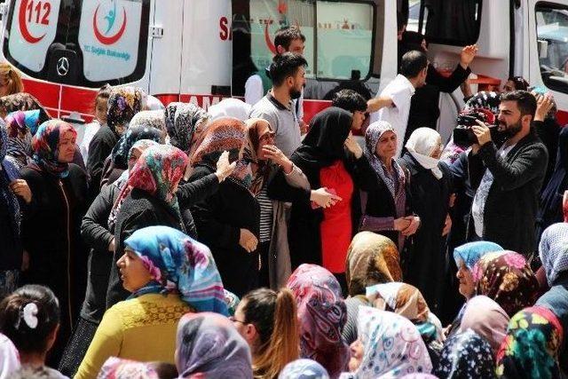 &Ccedil;ukurca Şehidi Son Kez Baba Evine Getirildi 1