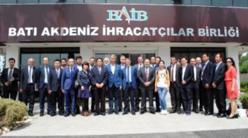 &Ccedil;inliler 5 Milyar Dolarlık İhracat İ&ccedil;in T&uuml;rkiye&rsquo;yi İstiyor