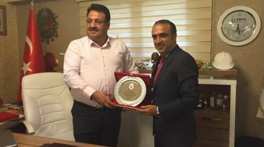 &lsquo;sende Bir El Uzat&rsquo; Kampanyası Diyarbakır&rsquo;a El Uzattı