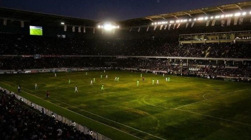 Kerbela Stadyumu Dev Organizasyonla A&ccedil;ıldı