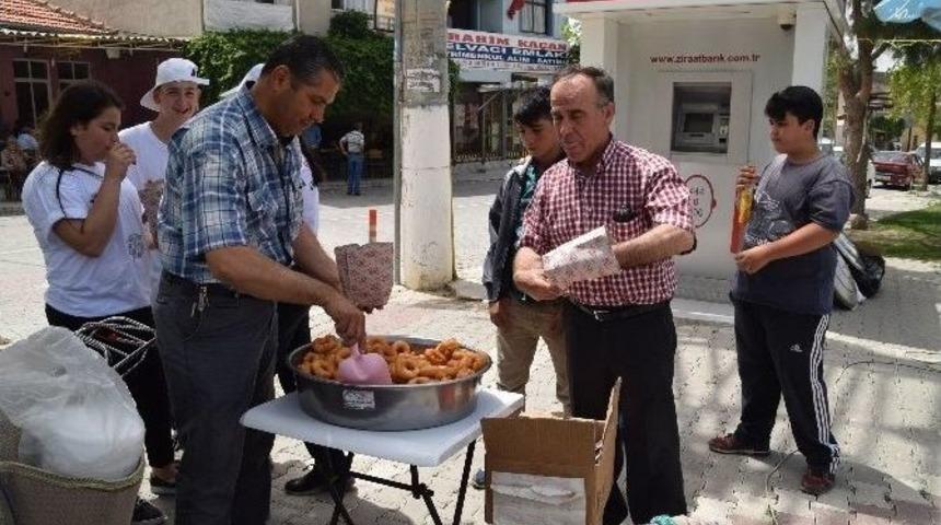 Aliağa&rsquo;da &Ccedil;ift&ccedil;iler G&uuml;n&uuml; Kutlandı
